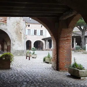 Au Centre D'art Arkad Auvillar